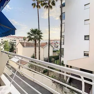 2 Minutes A La Cannes